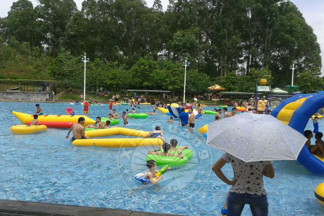 丹东超大型充气泳池